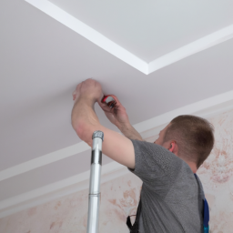 Créez une ambiance moderne avec un faux plafond fixe Fondettes